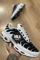 Nike Air Max TN Plus - Preto com Branco